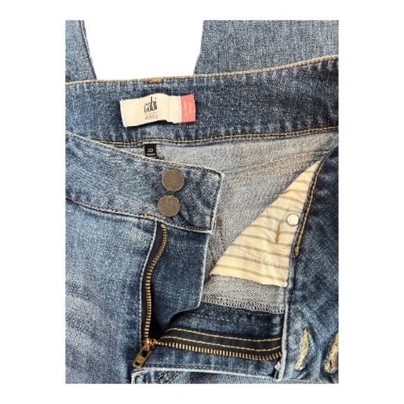 EUC Cabi hi-low crop lightly distressed blue jeans – size 10 - Picture 3 of 9